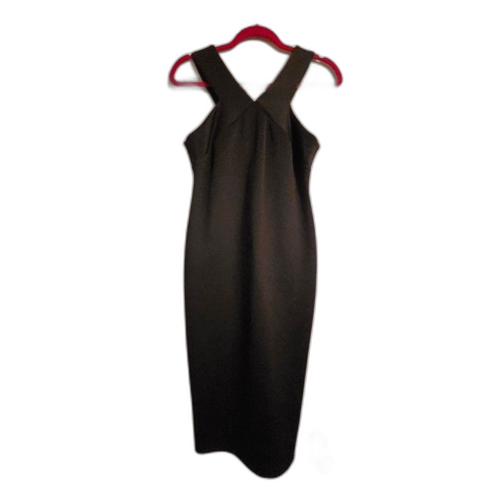 ✨ Limited Collection ✨ NWOT JLo Black V-Neck Bodycon Dress – Size 4
